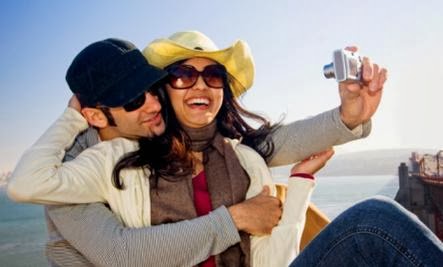 Those Annoying Couples on Facebook Really ARE That Happy !!! Those Annoying Couples on Facebook Really ARE That Happy - man woman taking photo self shot picture camera