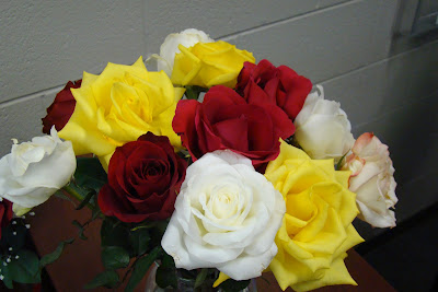 MY READER'S BLOCK: Saturday Snapshot: Valentine Flowers