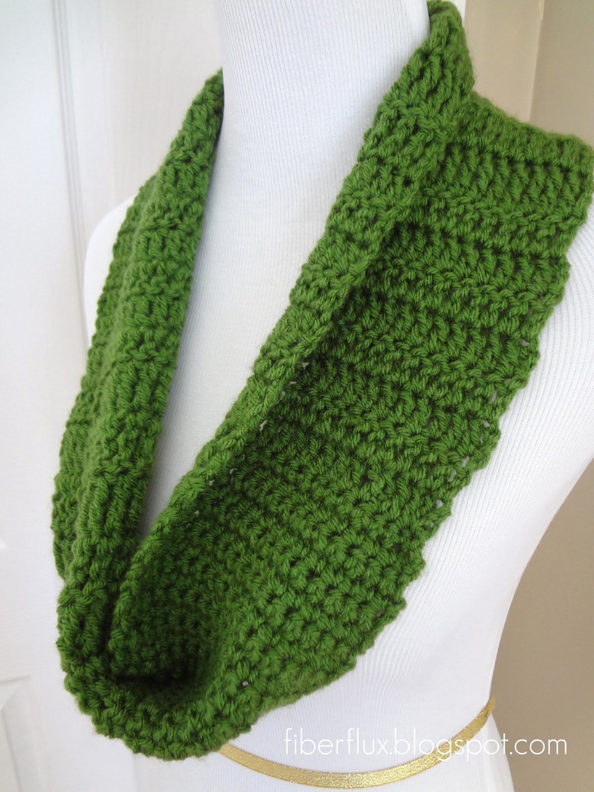 Fiber Flux: Free Crochet Pattern...Crochet Class Cowl!