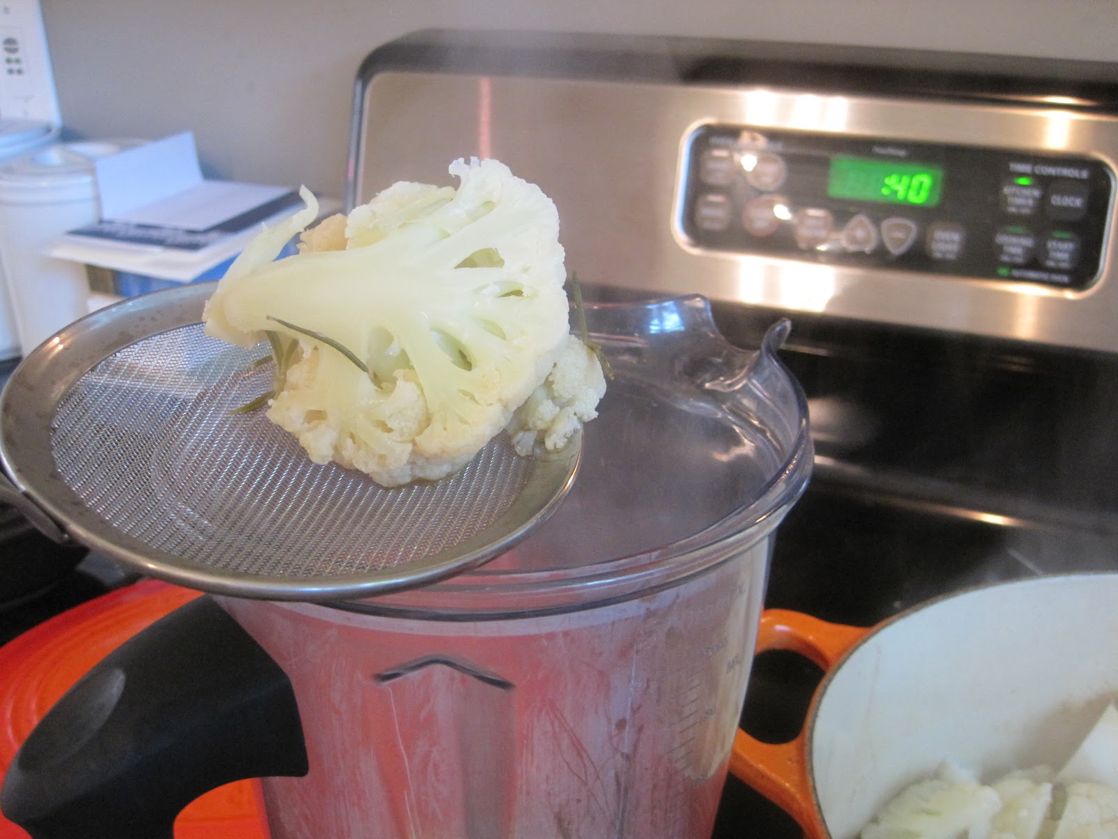 Pretty Little Paleo Mind Blowing Cauliflower Mash!!!