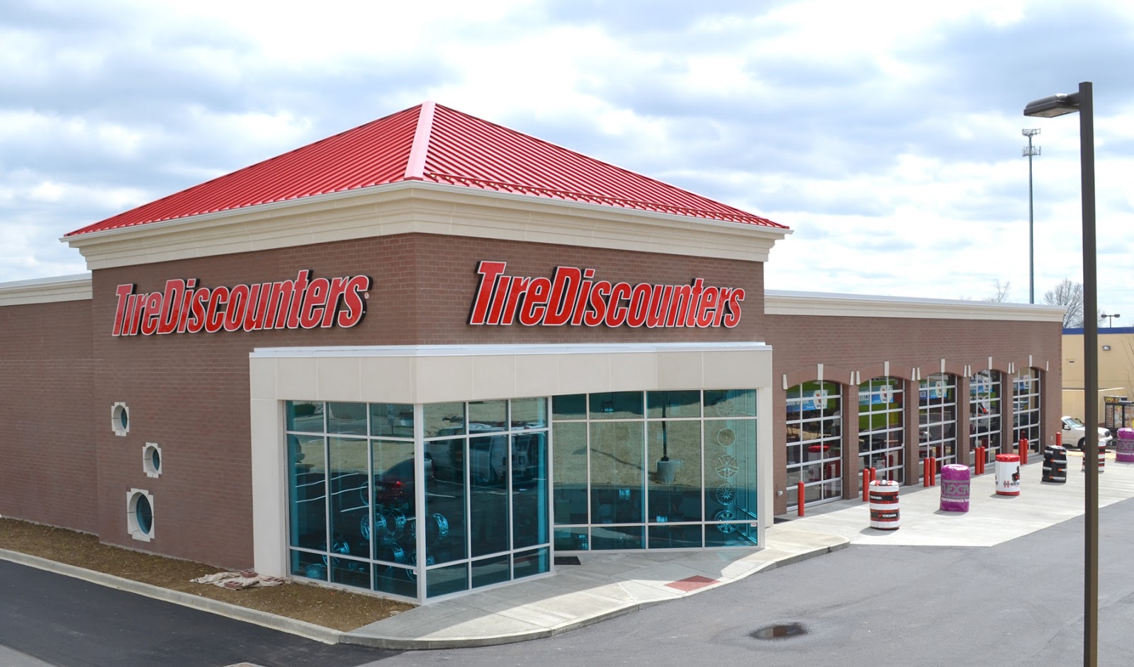Tips From A Mom of 3 Tire Discounters Grand Opening and Red Carpet