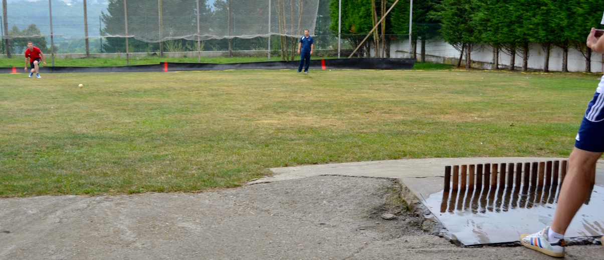El Camino de Santiago desde Asturias: El juego de "Los Bolos"