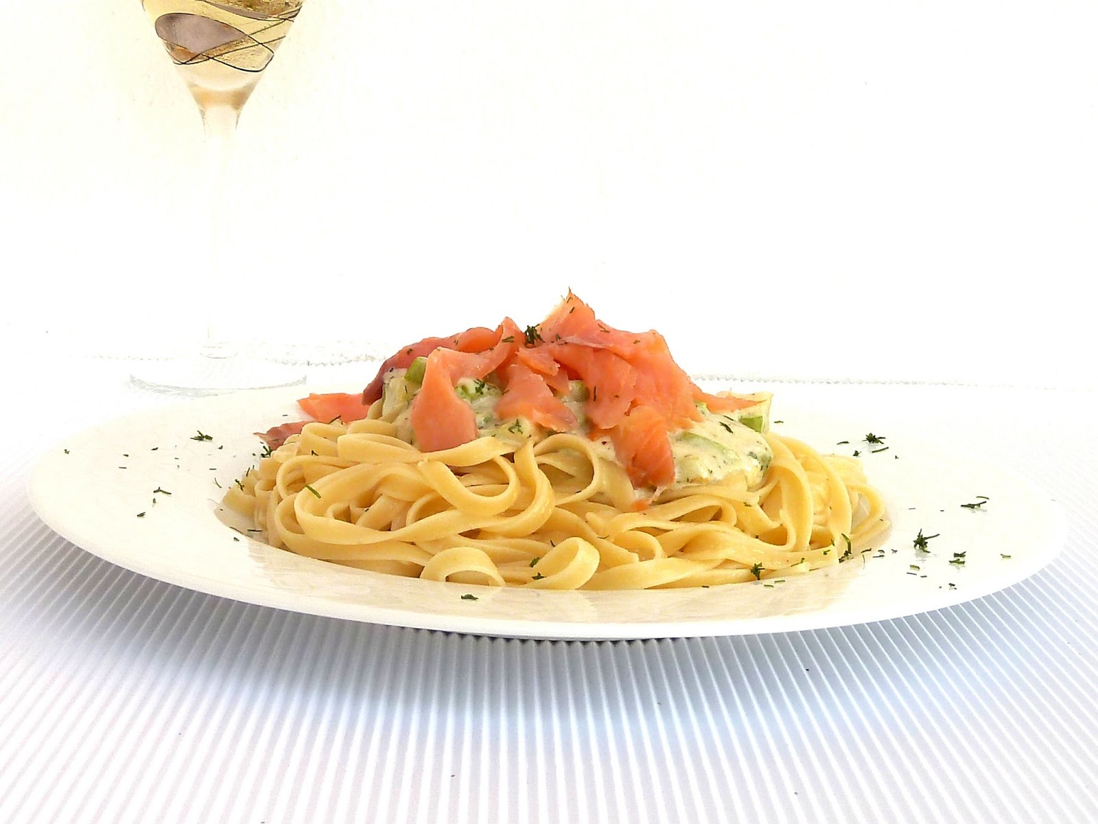 Linguini with salmon Guest post from PinezaJewelry Akamatra