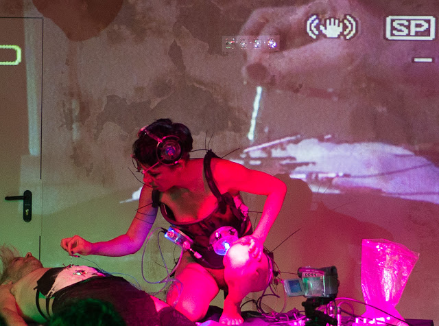 Performance sEXUS 3 Part 1 : Zhora /// por Quimera Rosa- Zaragoza 02 Octubre 2015