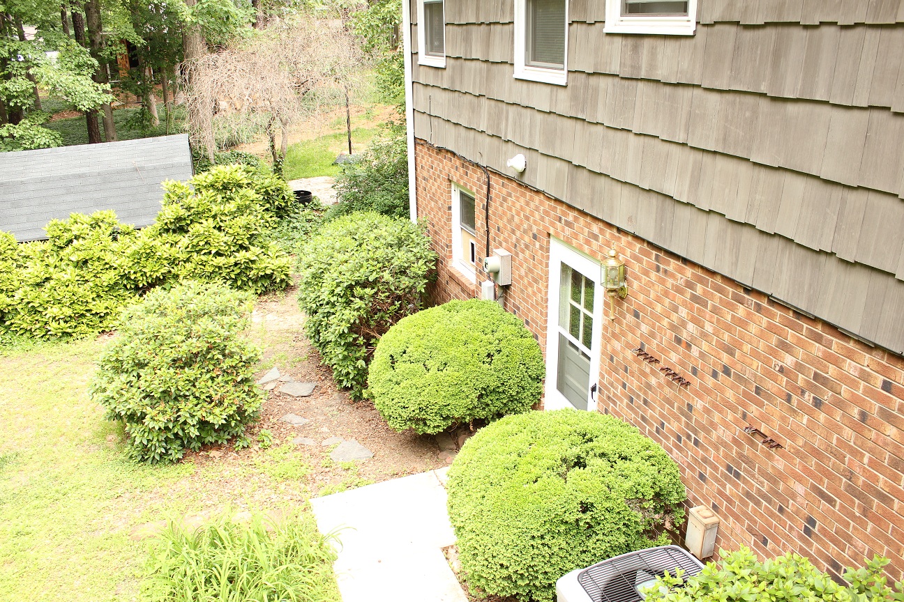 *The Handcrafted Life* How To Build a Custom Cat Door in a Window
