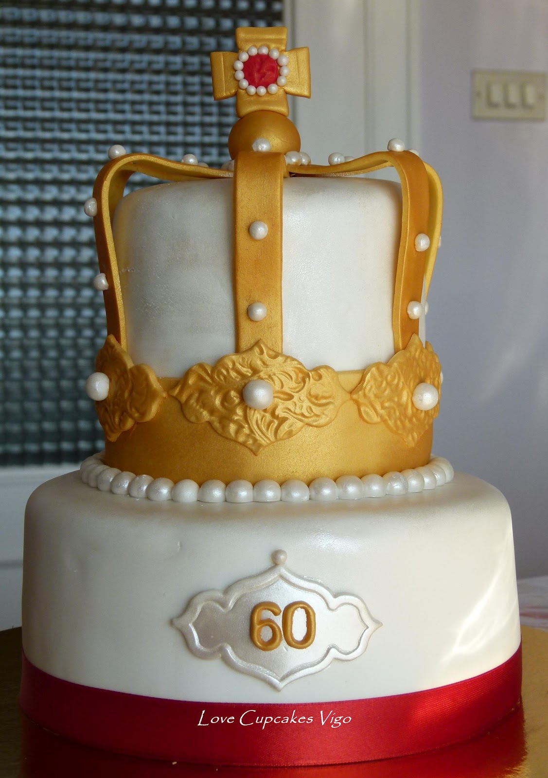 Crown Cake Cake, Crown cake, Amazing cakes