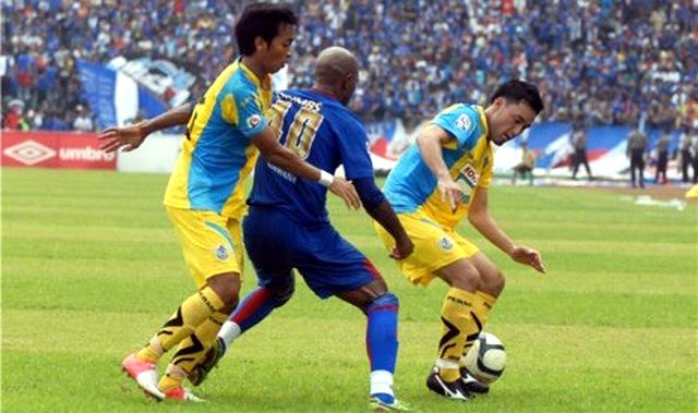 Prediksi Pertandingan Gresik United Vs Persiba, ISL 1 September 2013