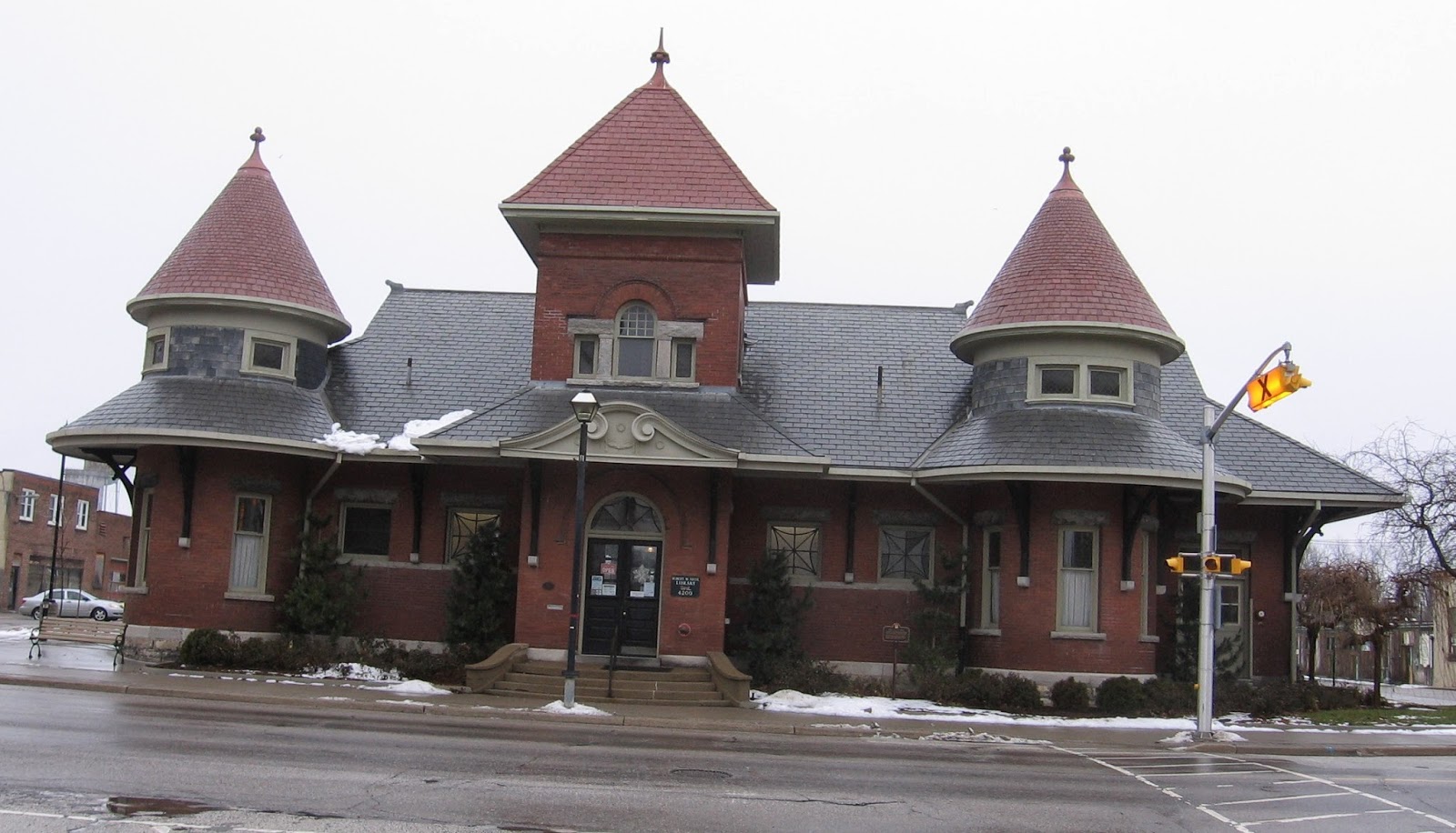 THE BEACHBURG SUB A station with a story Petrolia's GTR station