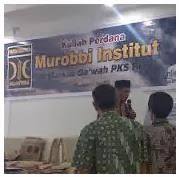 Mencari Murobbi Sejati Mencari Murobbi Sejati