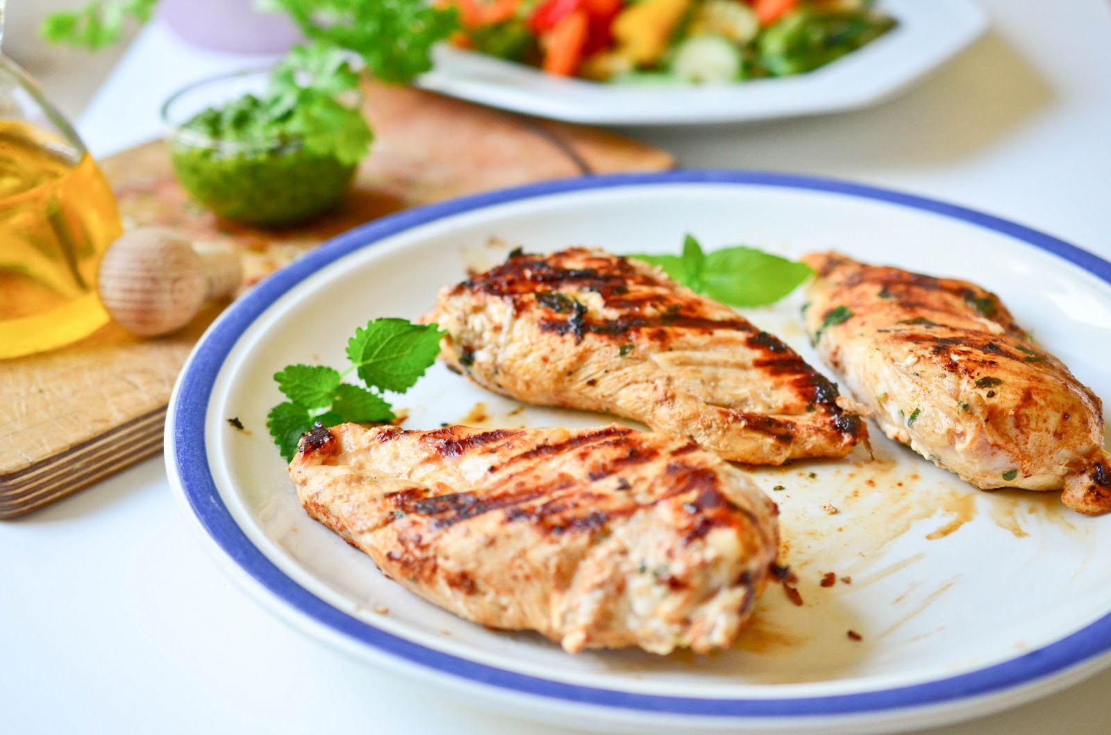 Przepisy na grilla marynata do piersi kurczaka Smakowitykasek.pl