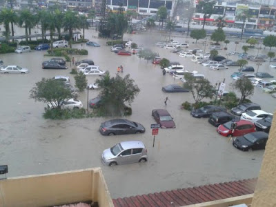 Banjir Kilat Di IOI Mall