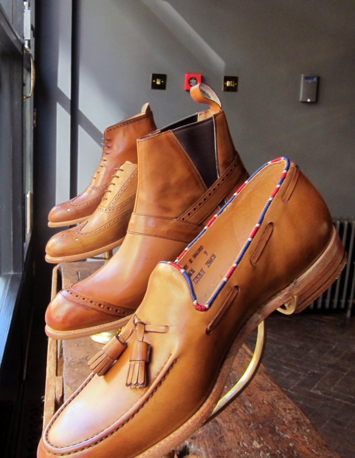 justin deakin shoes