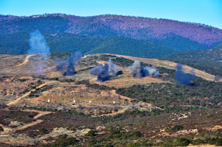 Εξαιρετικές εικόνες από την άσκηση Μέσων Αρμάτων με πραγματικά πυρά!