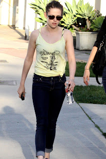 Kristen Stewart Candids Kristen Stewart Candids