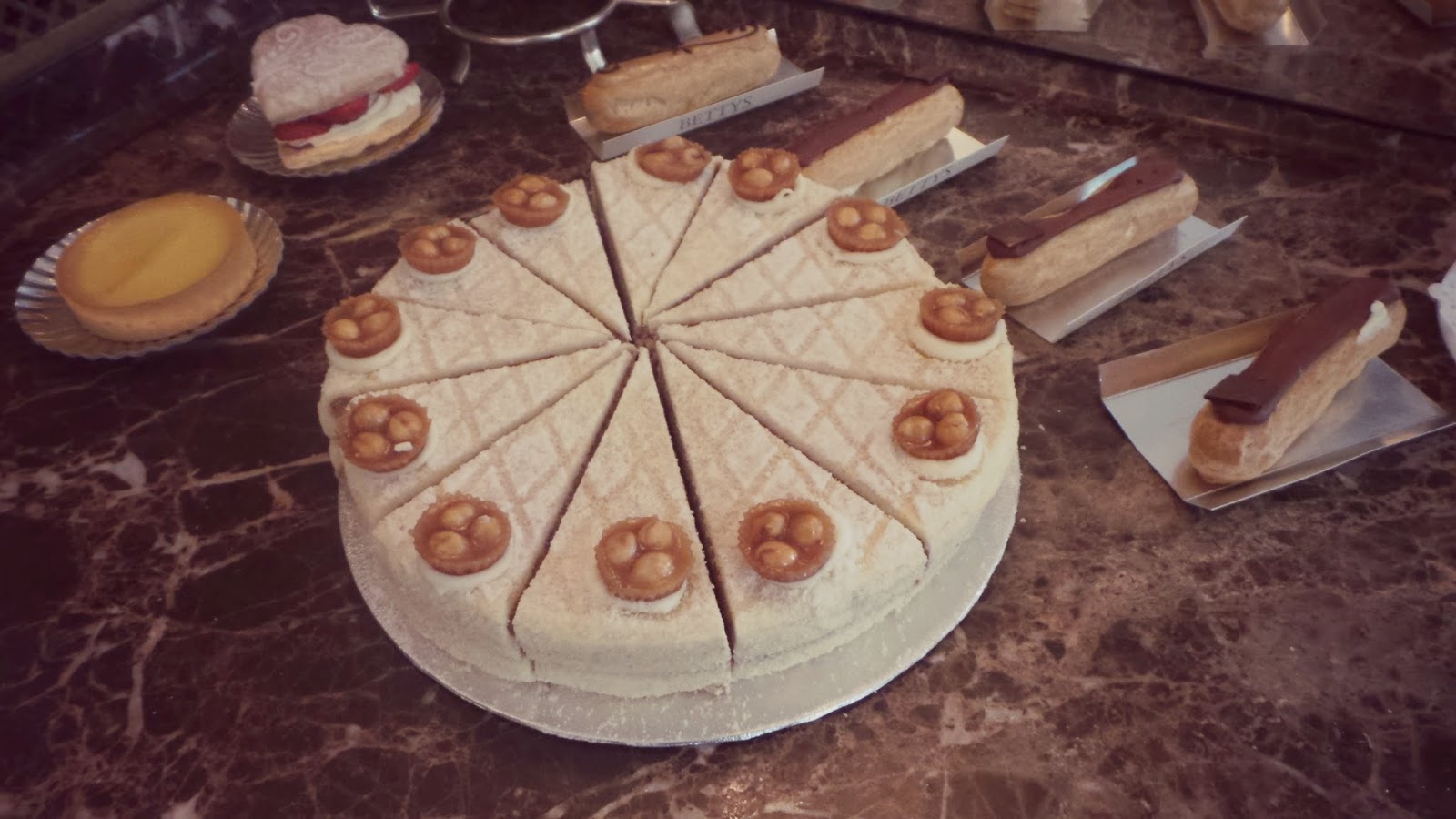 Engadine Torte Bettys Swiss torte