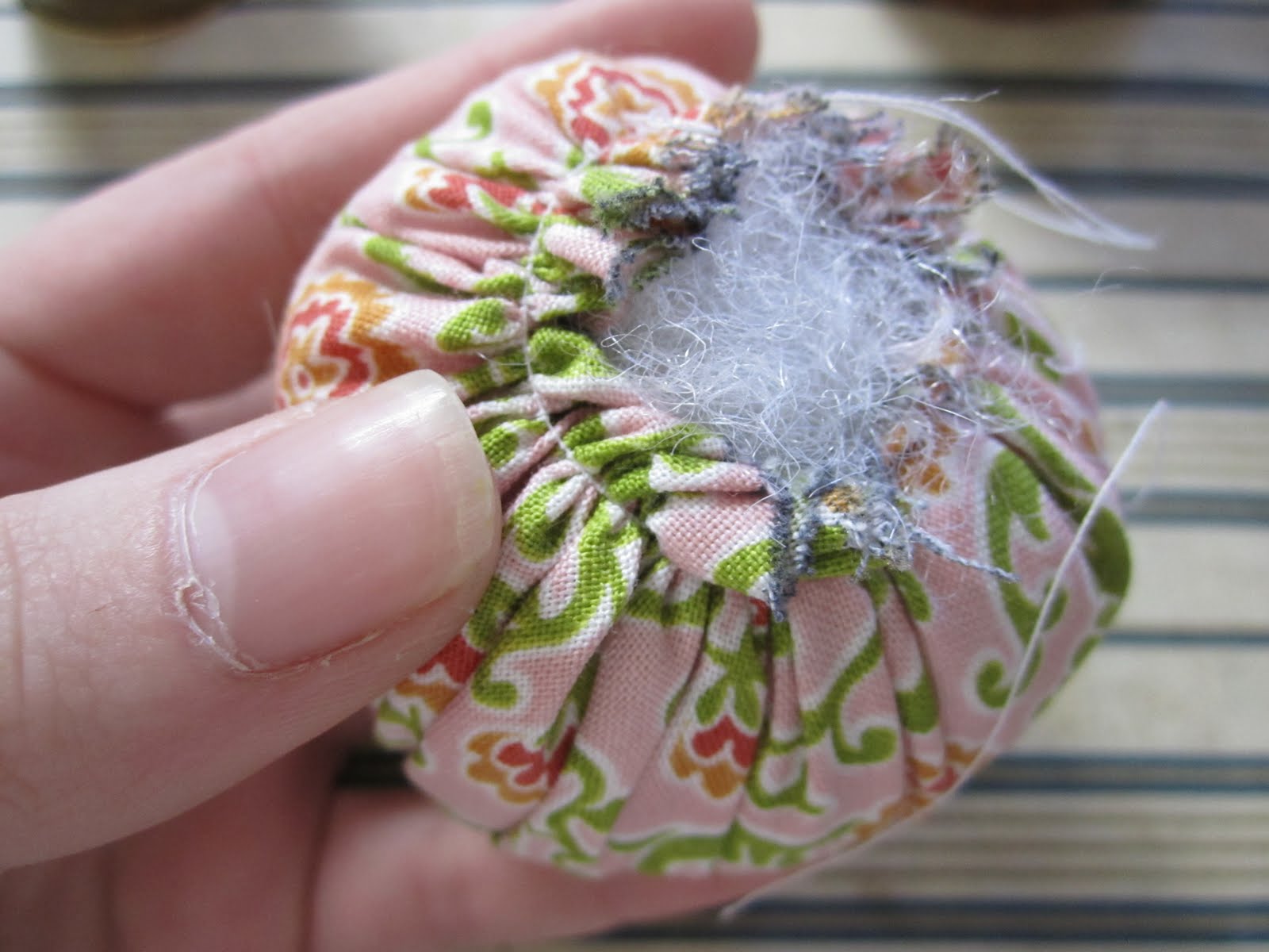 Craft with Confidence EasyPeasy Pincushion (a mini tutorial)
