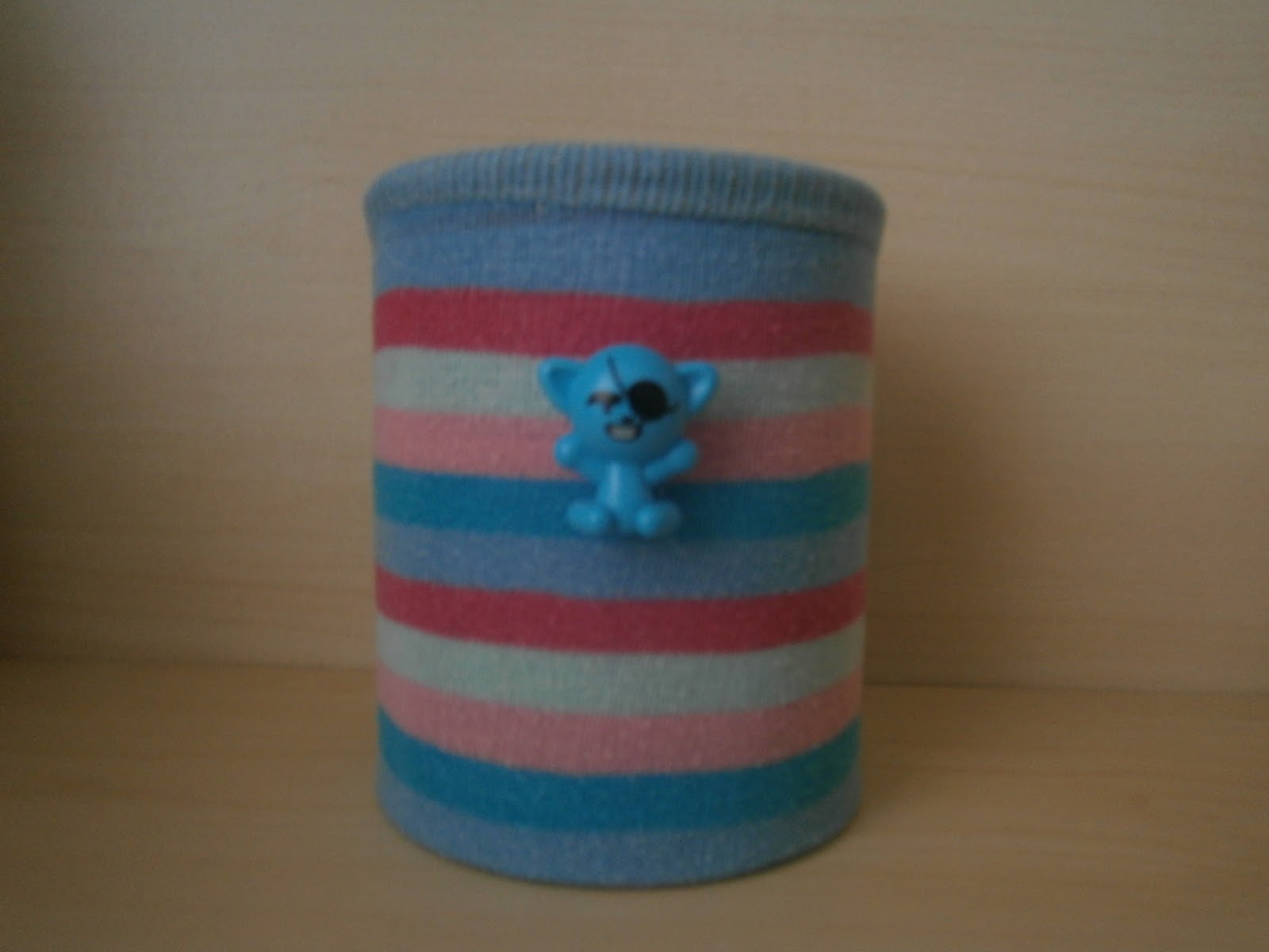 marifetta; her telden şöyle böyle işler yapar konserve kutularını