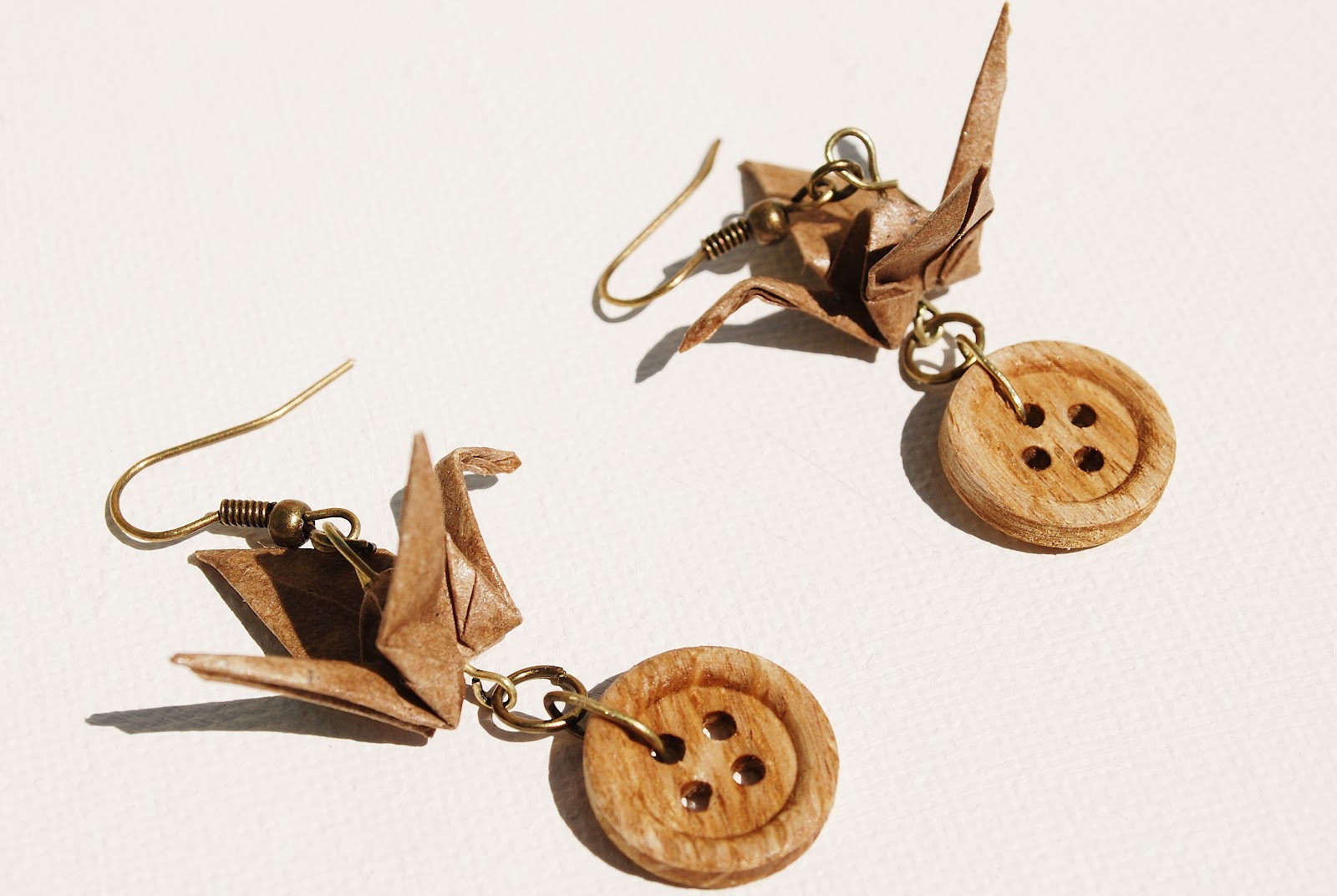 Lisa's Experiments Creating origami earrings and basic tutorial.