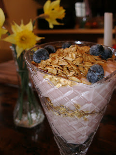 Cinnamon Almond Granola @ A Nest in the Rocks www.anestintherocks.blogspot.com