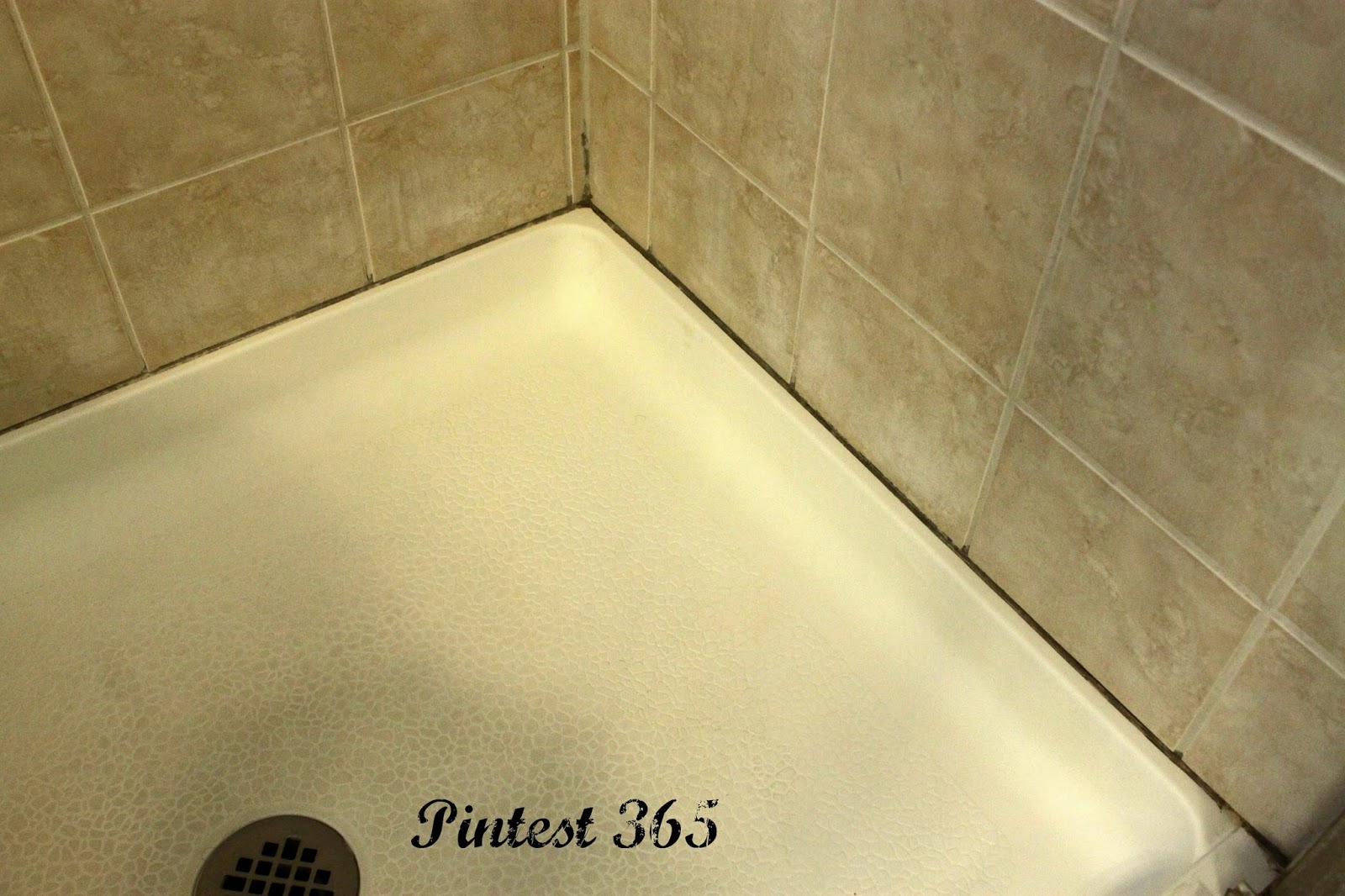 Pintest 365. Day 82 OxiClean Mixture to Clean Grout (fail).