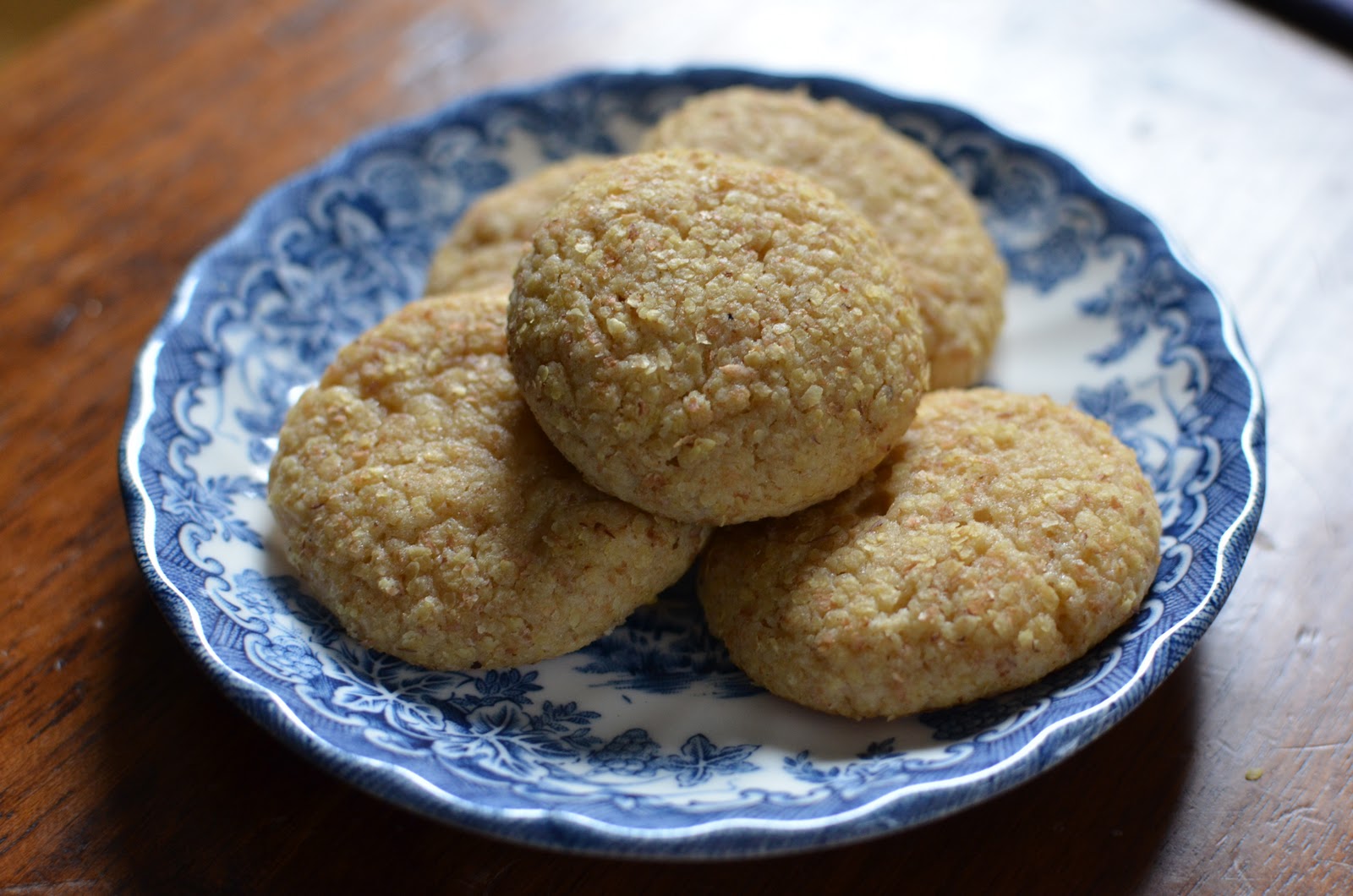 Playing with Flour Honeywheat cookies