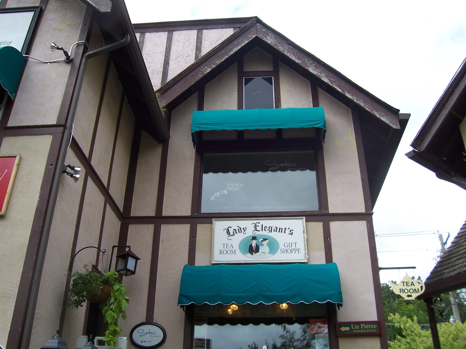 Two Cottages And Tea May 2013