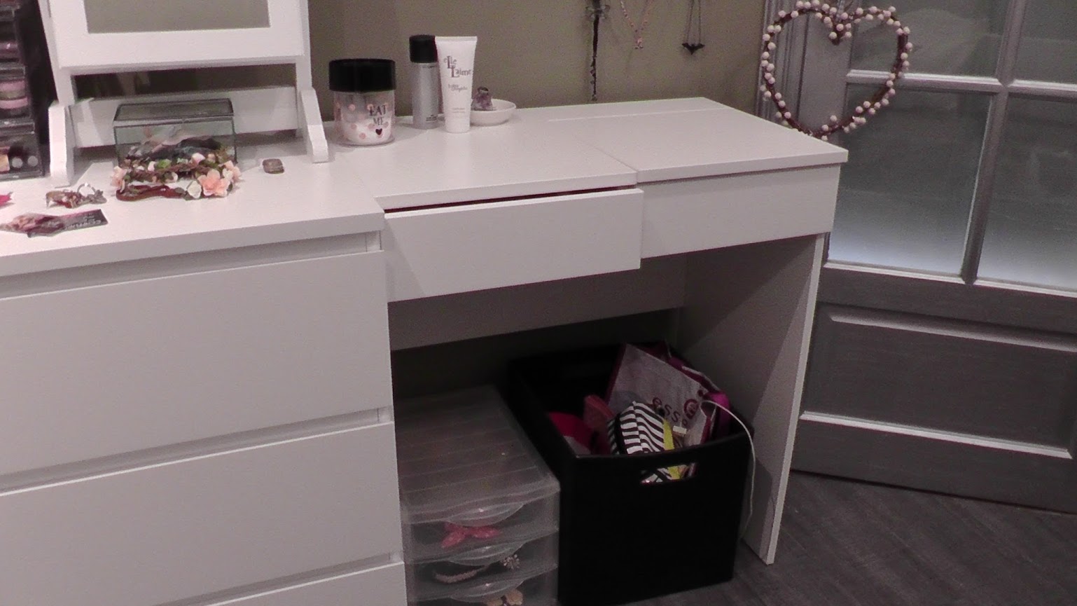 Les méandres: ⥠ma coiffeuse brimnes de chez ikea