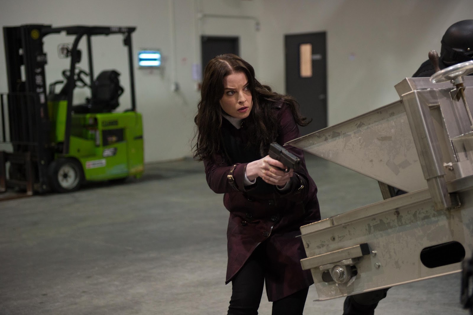 Continuum - Episode 3.06 - Wasted Minute - Promotional Photos