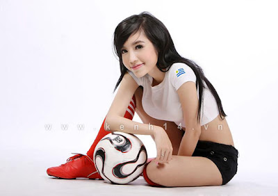 Vietnamese Idol Elly Tran Ha