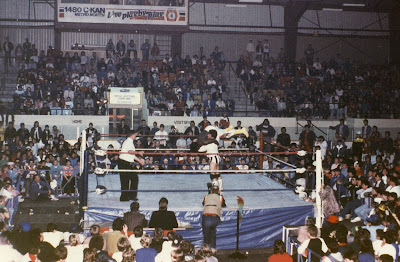 Danny Davis bodyslams Koko B Ware at WWF wrestling in Newmarket, Ontario on March 17, 1987