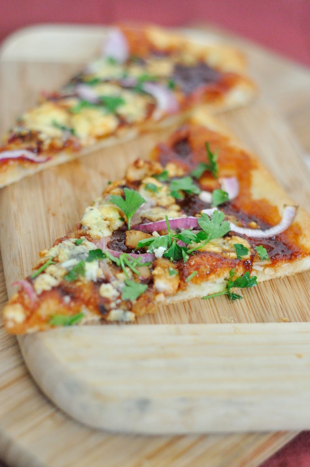 La Famille Noire BBQ Chicken and Blue Cheese Pizza