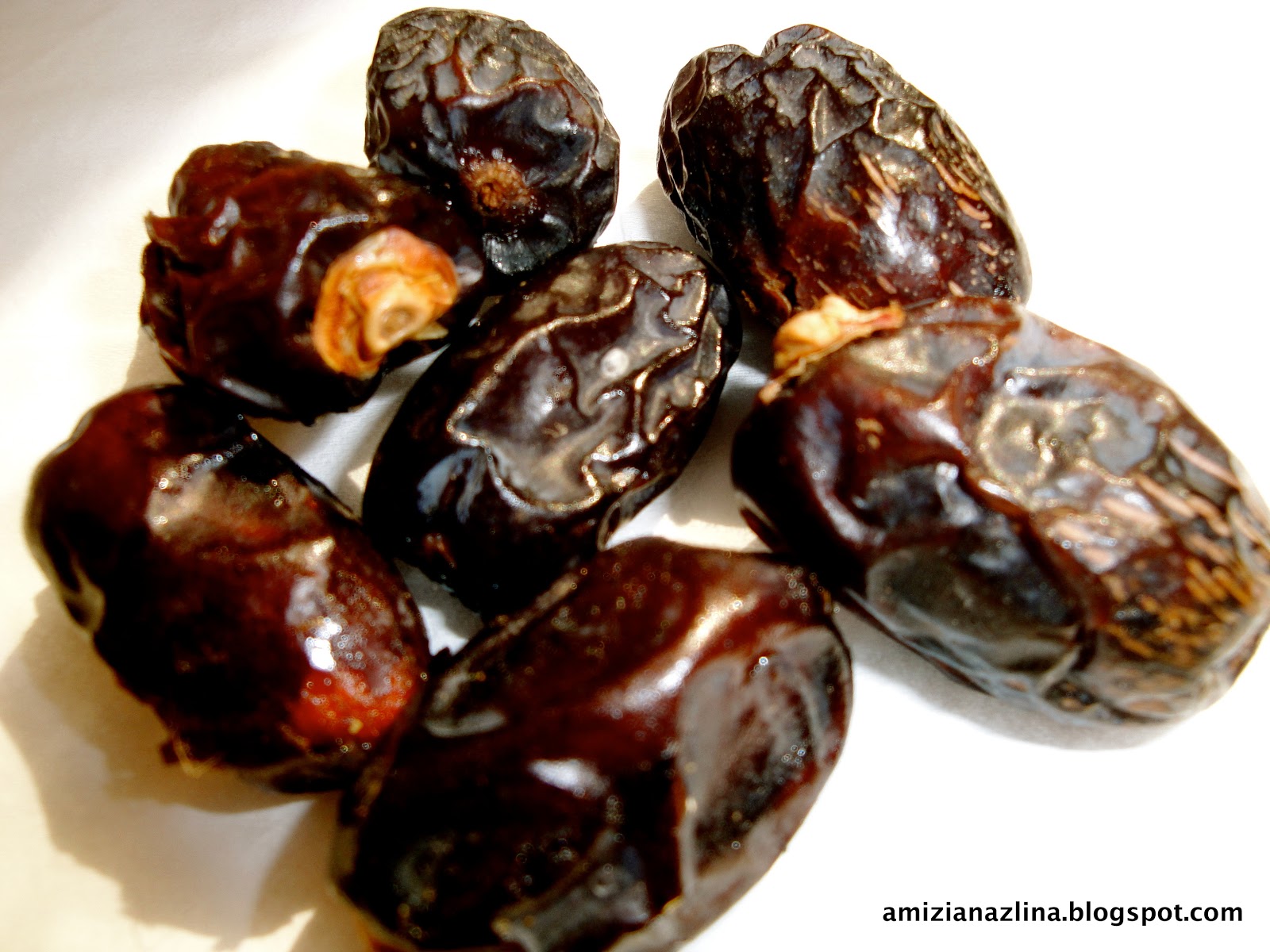 Ajwa Dates