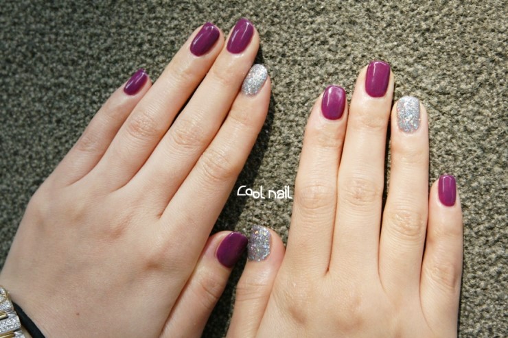 Magazinepapa Purple Maroon Gel Nail Art With Silver Glitter Purple Maroon Gel Nail Art With Silver Glitter Polish Autumn Chic Style Cool