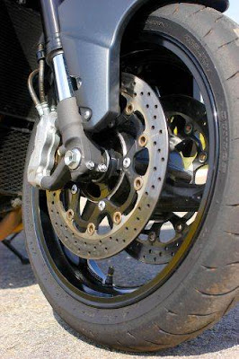 Suzuki B-King moto Suzuki B-King