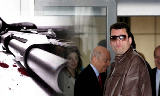 Aυτός είναι ο αστυνομικός που εξόντωσε την οικογένειά του και αυτοκτόνησε, ηταν σωματοφύλακας του κοντού ! Aυτός είναι ο αστυνομικός που εξόντωσε την οικογένειά του και αυτοκτόνησε, ηταν σωματοφύλακας του κοντού !