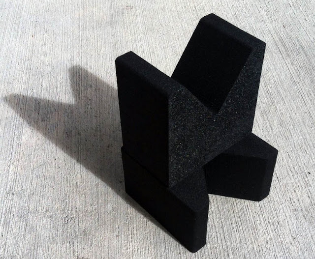 Mono and Stereo HighEnd Audio Magazine ESD Cable Isolators