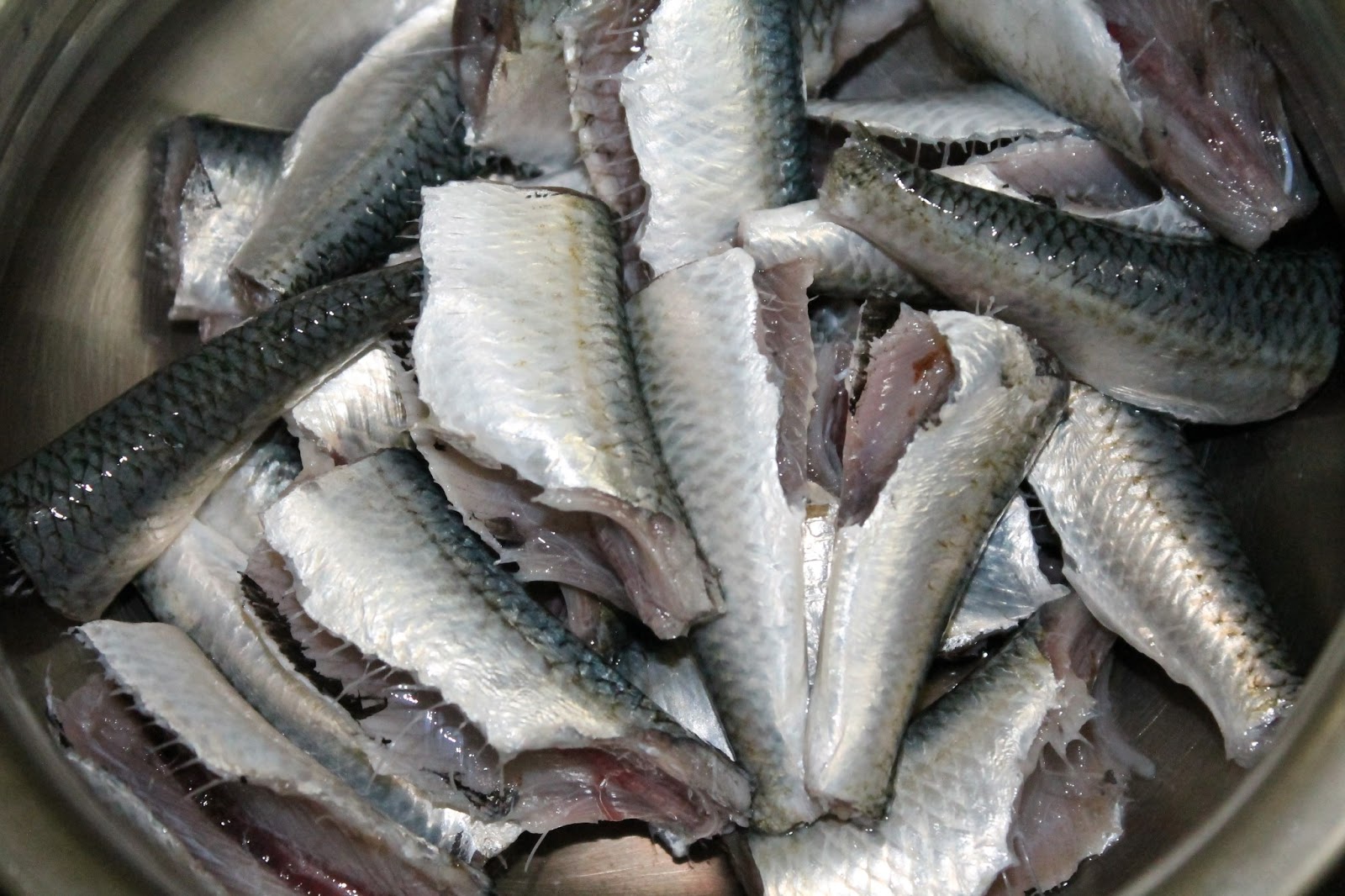 Traditional Coastal Indian Fish Recipes Sardine in coriander and methi