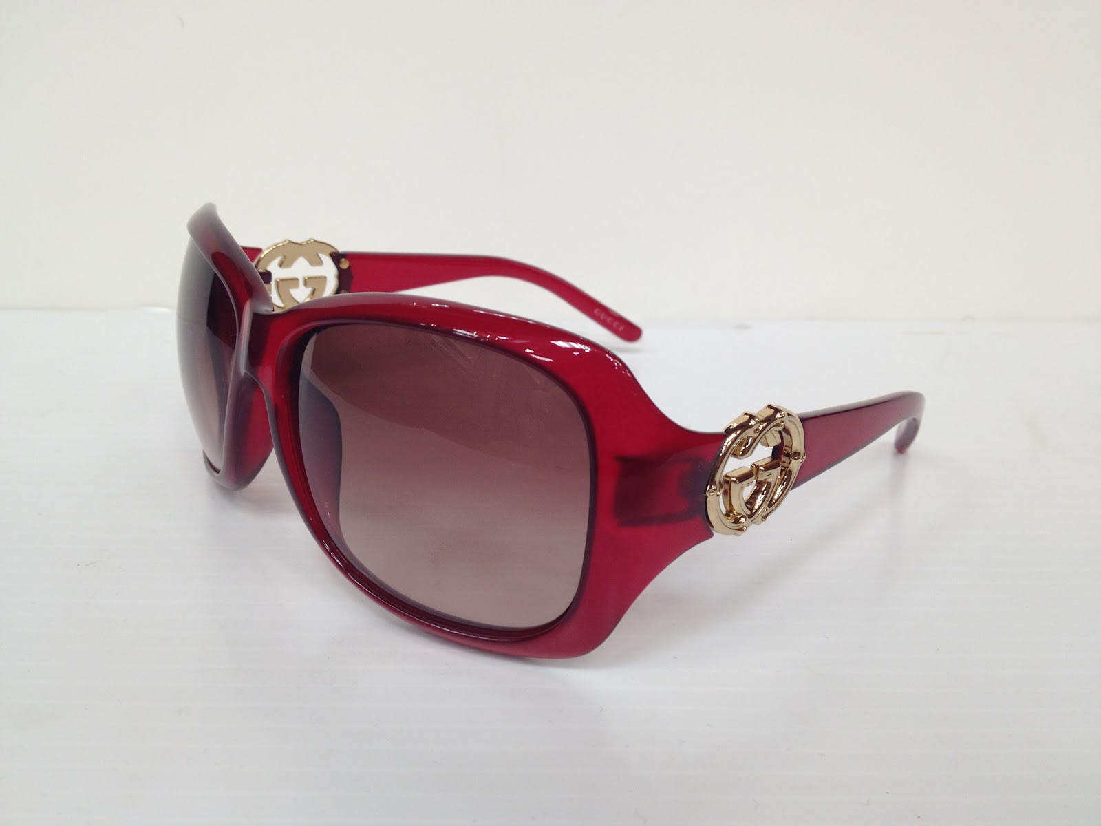 gucci sunglasses red stripe