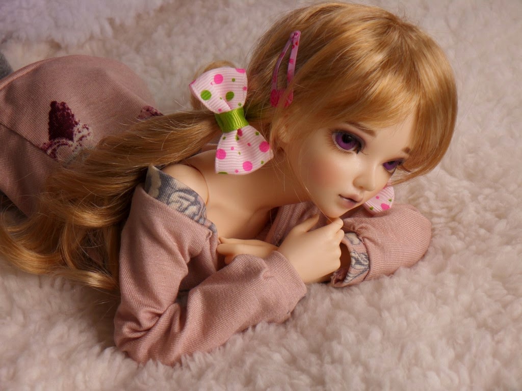 chimney bells: Free Beautiful Barbie Doll HD Wallpaper