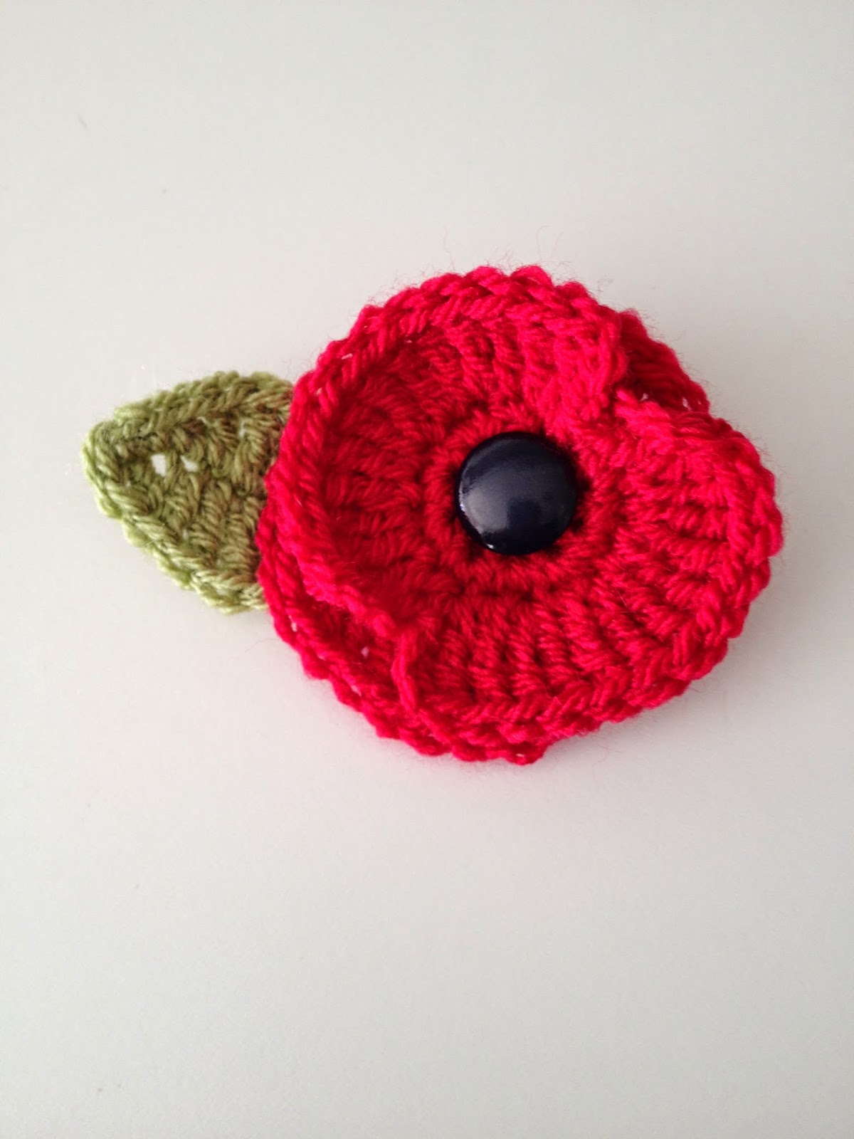 Eirawen: Crochet Poppy