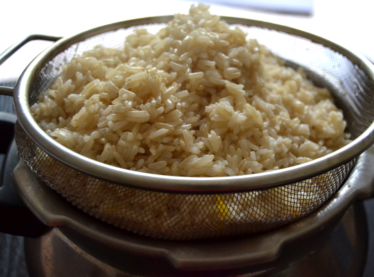 How to Cook Perfect Brown Rice Every Time in Pressure Cooker. Forks N