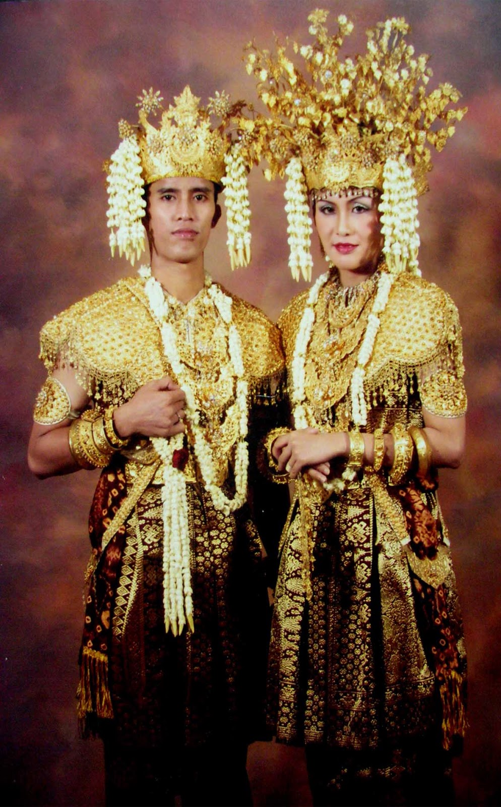 Download this Provinsi Bangka Belitung Pakaian Adat Tradisional Paksian picture