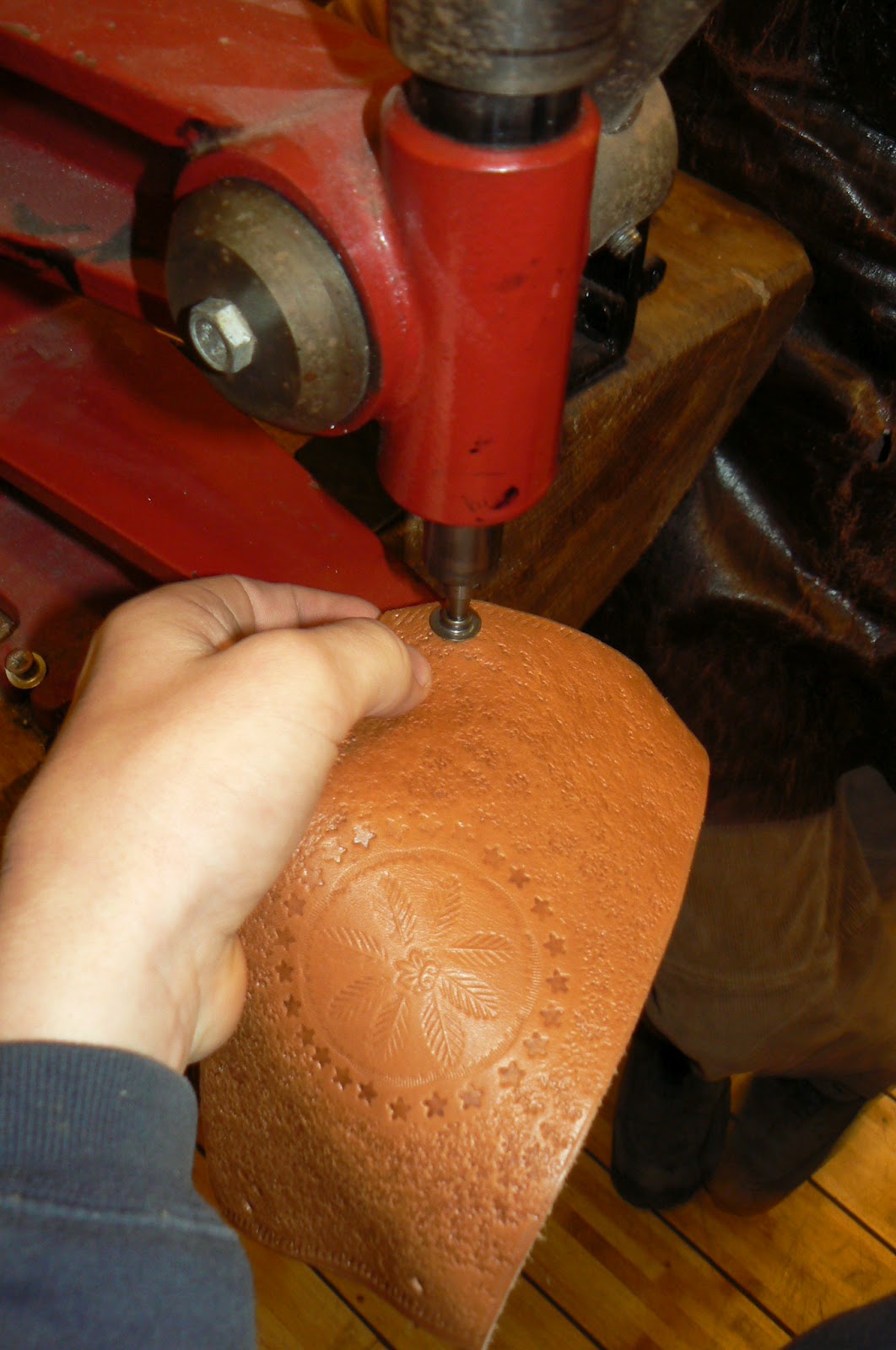 Orca observar, recordar, crecer y aprender Trabajando el cuero