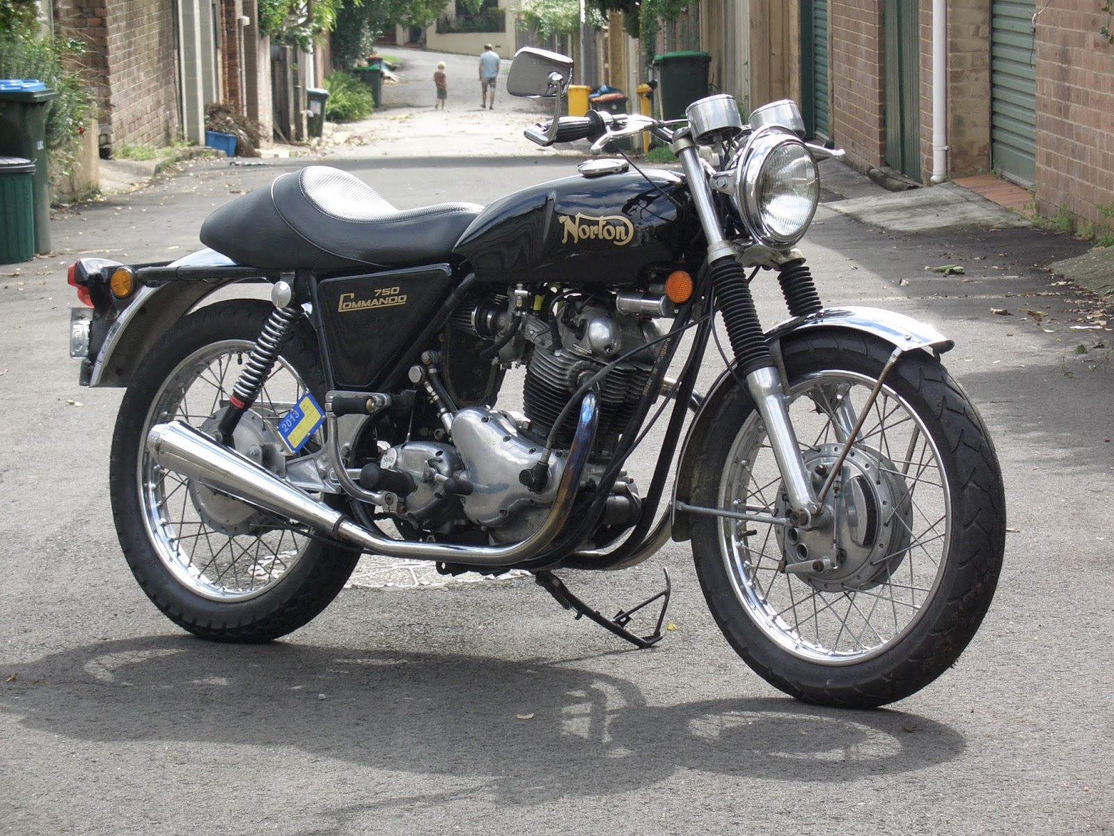 Norton Commando 750