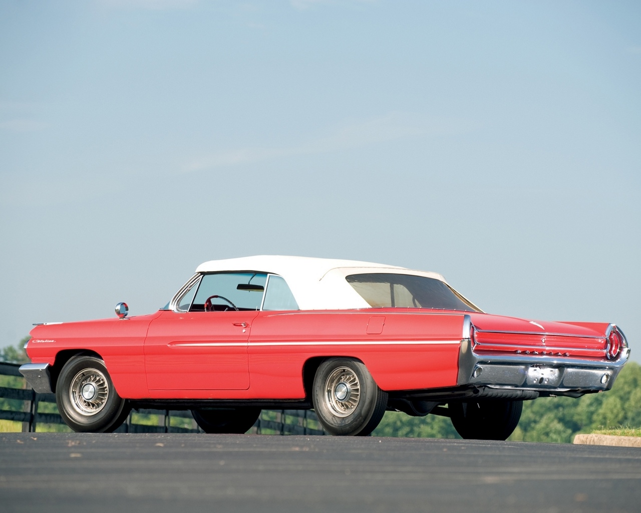 http://4.bp.blogspot.com/-V_0kYyQXXvk/T-IN3K8G6FI/AAAAAAAAAUI/NplMEIiOWa0/s1600/American+Classic+Cars+Wallpapers+1280+X+1024+(3).jpg