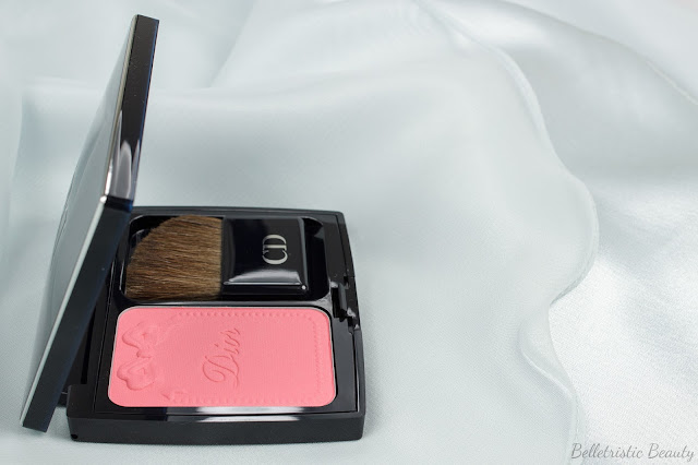 Dior Corail Bagatelle Diorblush in studio lighting Dior Corail Coral Bagatelle 763 Diorblush Trianon Edition Vibrant Color Powder Blush in studio lighting