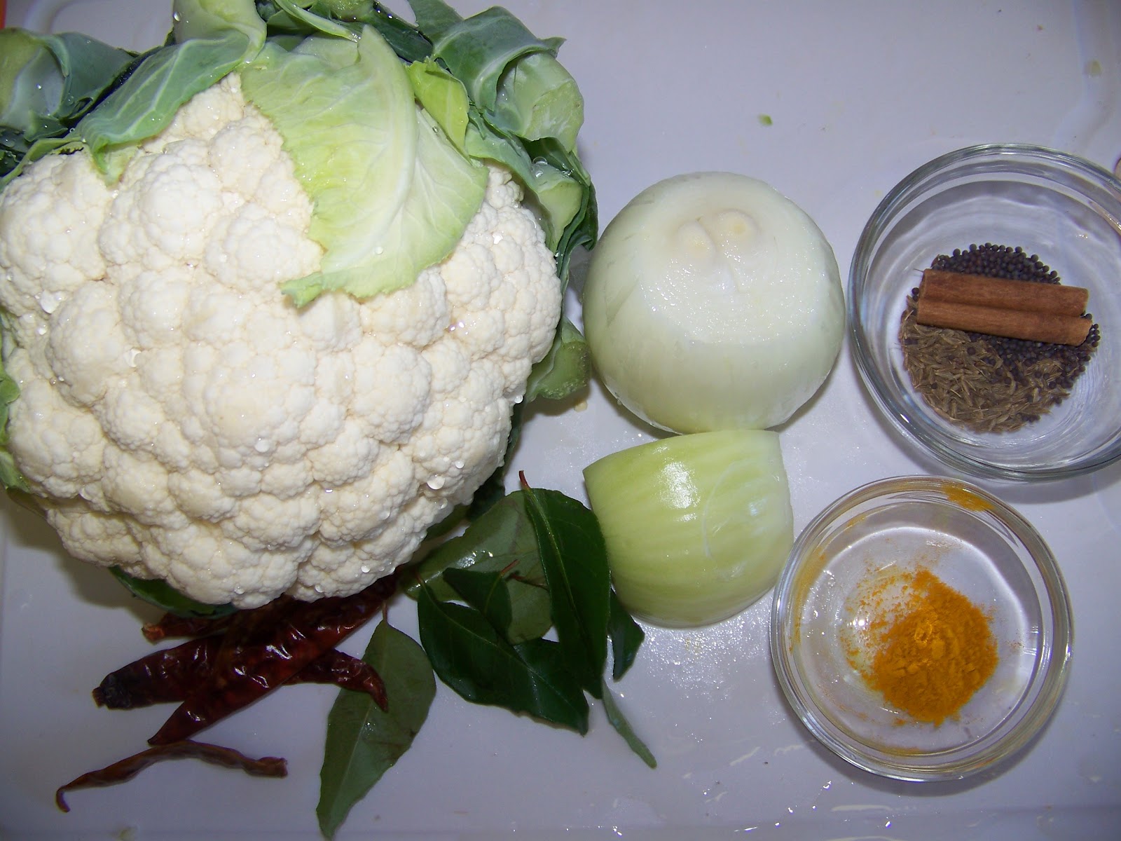 Kitchen Simmer Cauliflower Mellun (Sri Lankan Curry)