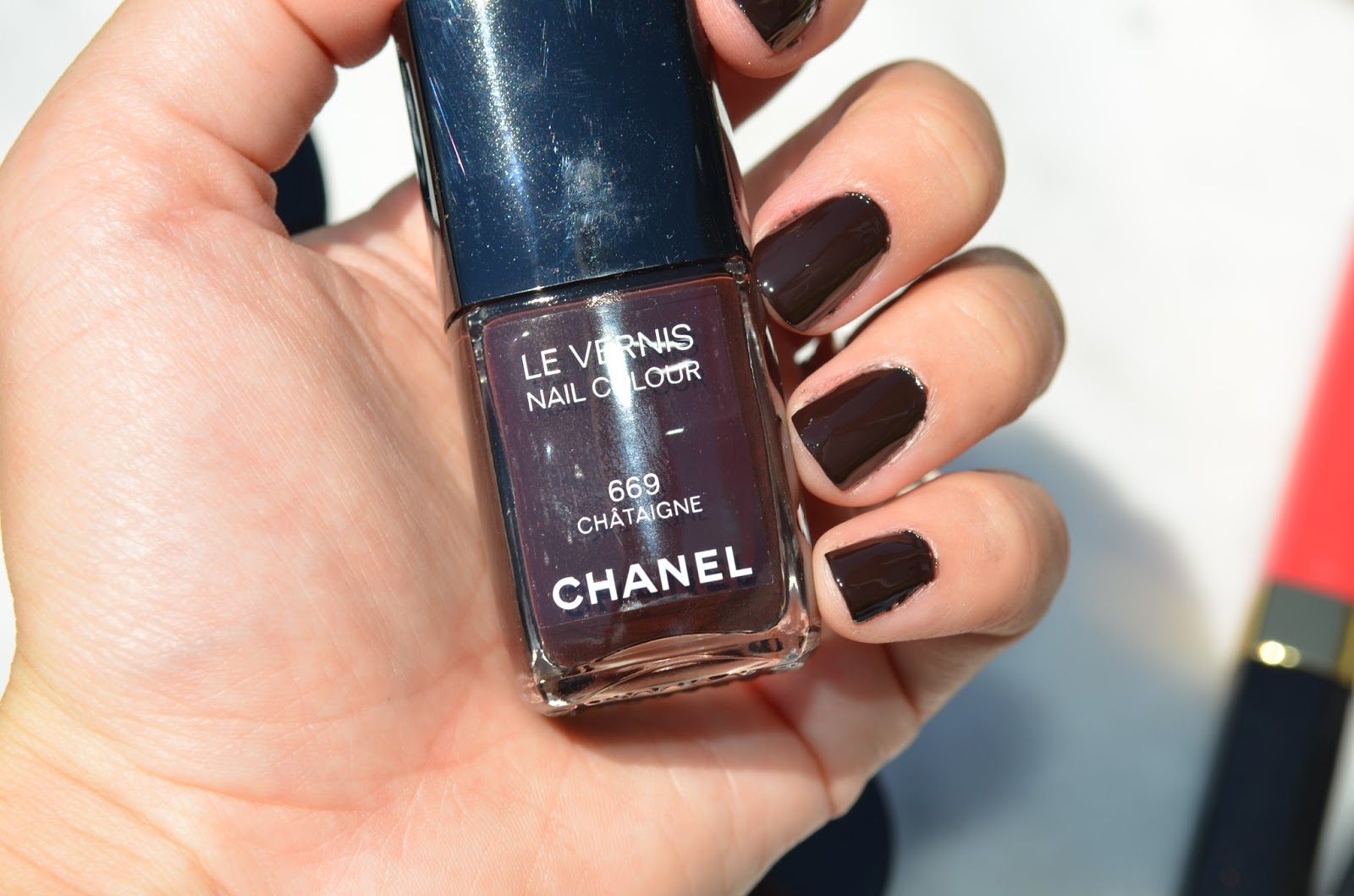 Chanel Fall 2015 Nail Polish: Ecorce Sanguine, Vert Obscur & Chataigne | By  Georgia Grace