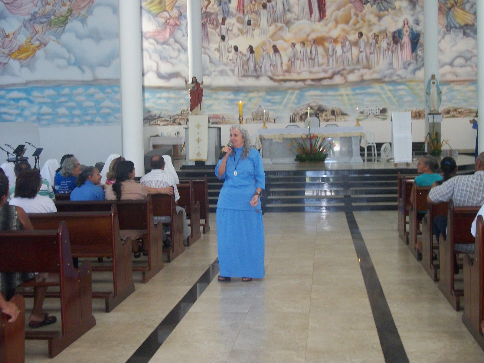 Grupo da visita a comunidade Servos de Maria