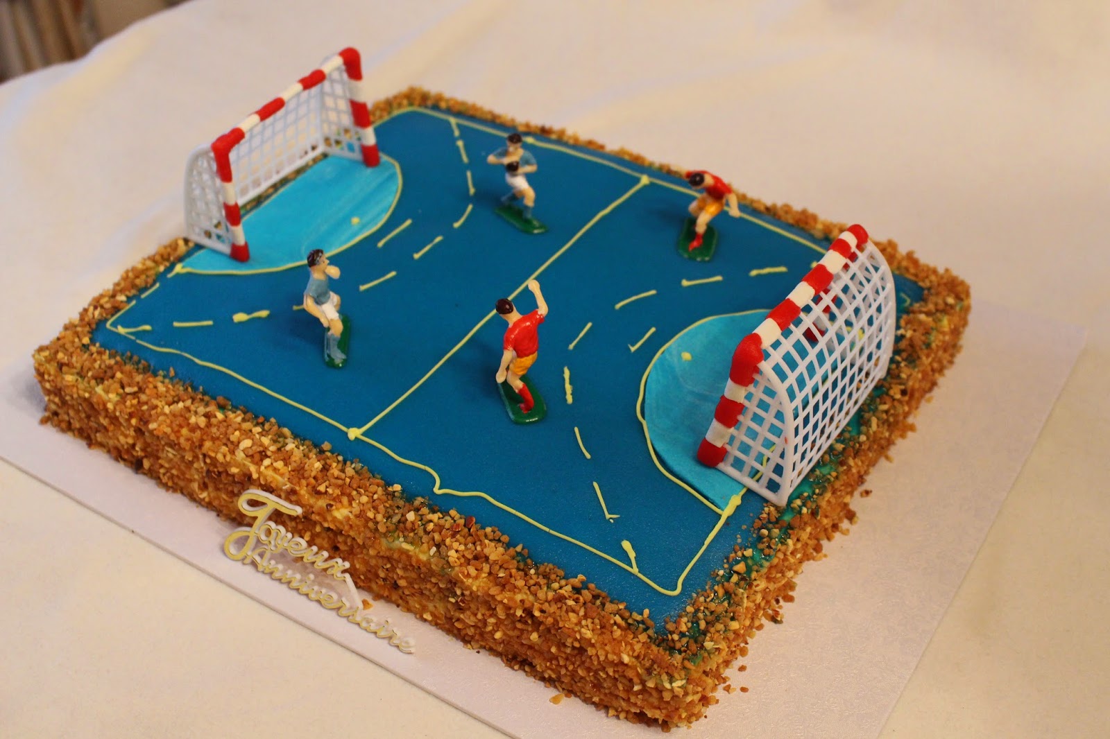 Gâteau terrain de handball !!